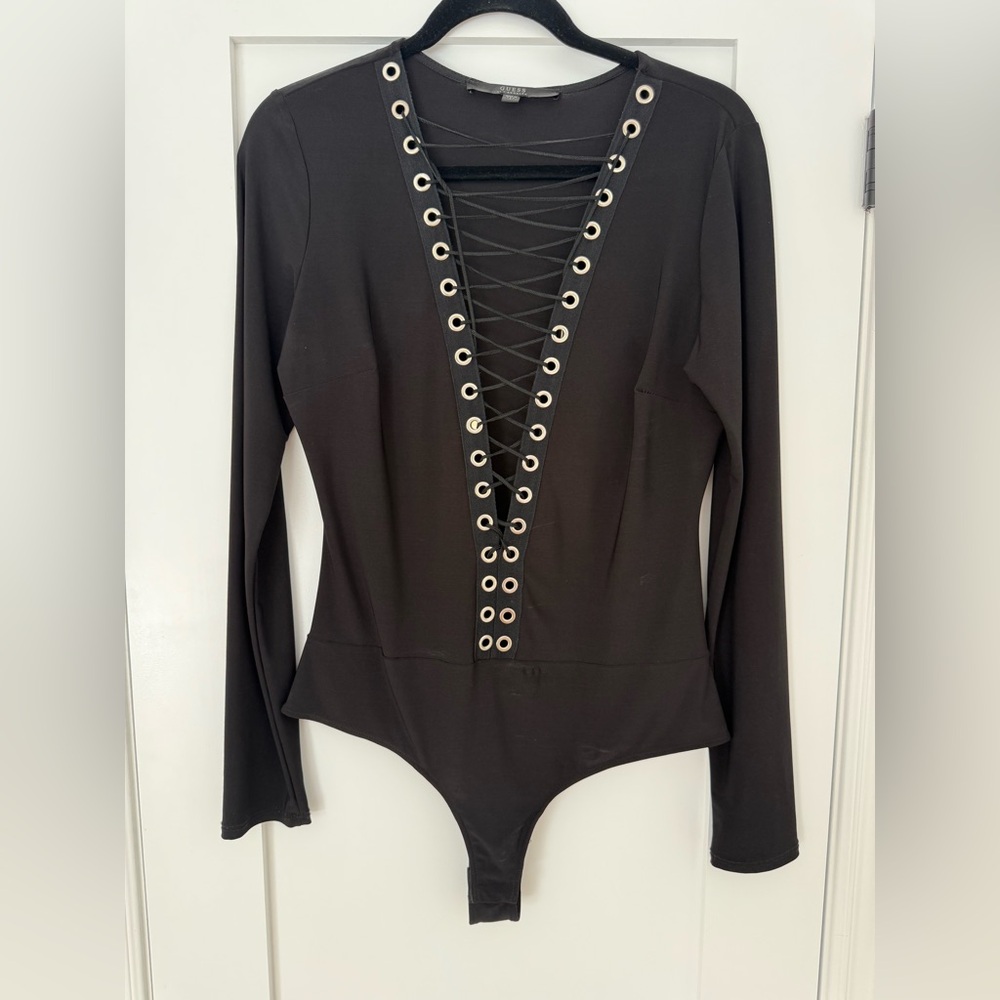 GUESS Black Lace-Up Bodysuit ✨ Grommet Deep V Y2K Sexy Top Size L Rare Sexy Luxe - Picture 4 of 5